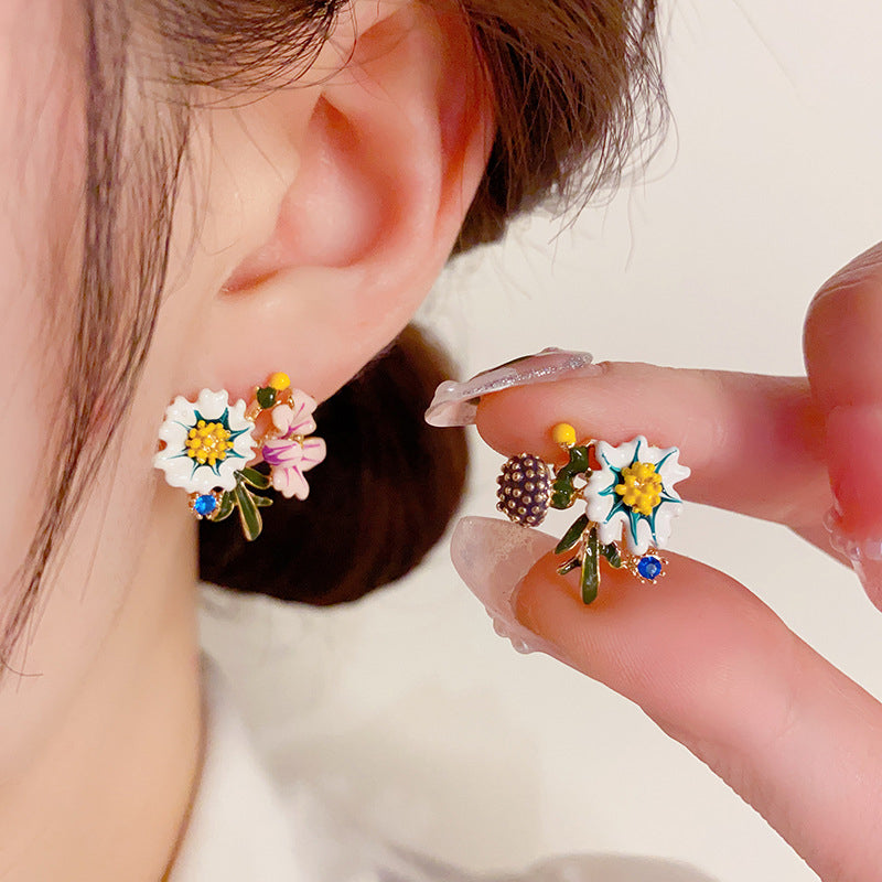 ✨Gänseblümchen-Blume asymmetrische Ohrringe