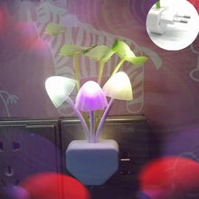 Laden Sie das Bild in den Galerie-Viewer, Magisches Pilz-LED-Nachtlicht mit Farbwechsel